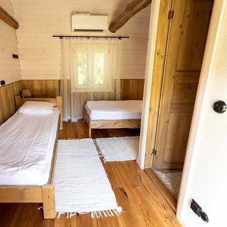 Haanjamehe Taluhotell *