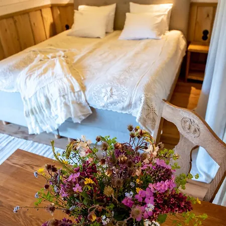 Haanjamehe Taluhotell * Haanja