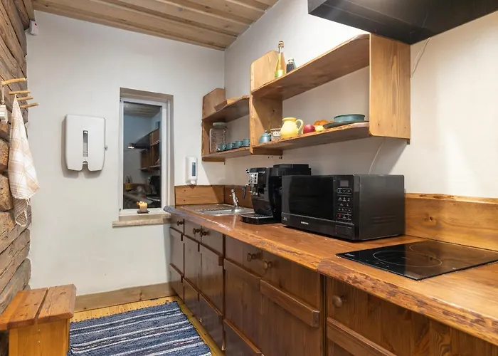 Haanjamehe Taluhotell Fogadó *